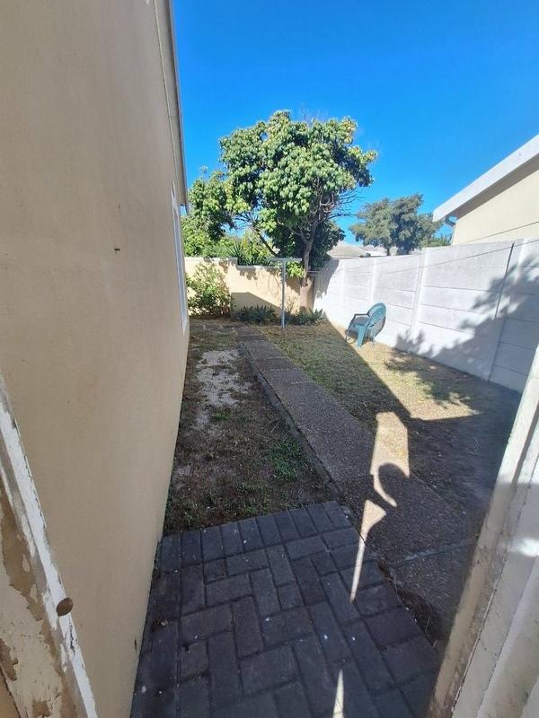 3 Bedroom Property for Sale in Plattekloof Glen Western Cape